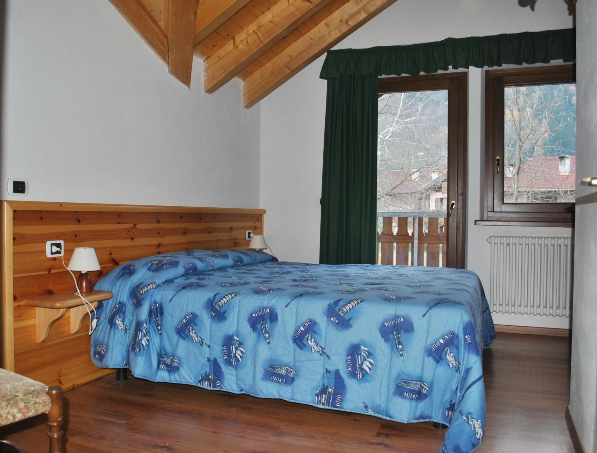 La Pineta - Appartamenti In Villetta Pinzolo Exterior foto